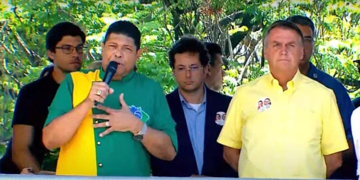Valdemiro Santiago contou com a participação de Jair Bolsonaro na inauguração de um novo templo em Minas Gerais (Foto: Reprodução)