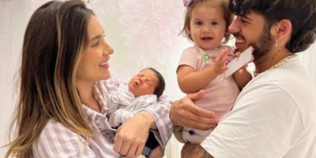Zé Felipe e Virgínia se irritam com comentários sobre filha caçula e cantor esculhamba: "Vai tomar no *''