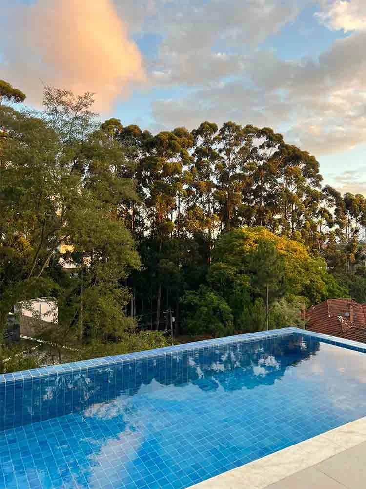 Piscina da casa do famoso - Foto Reprodução Piscina da casa do famoso - Foto Reprodução
