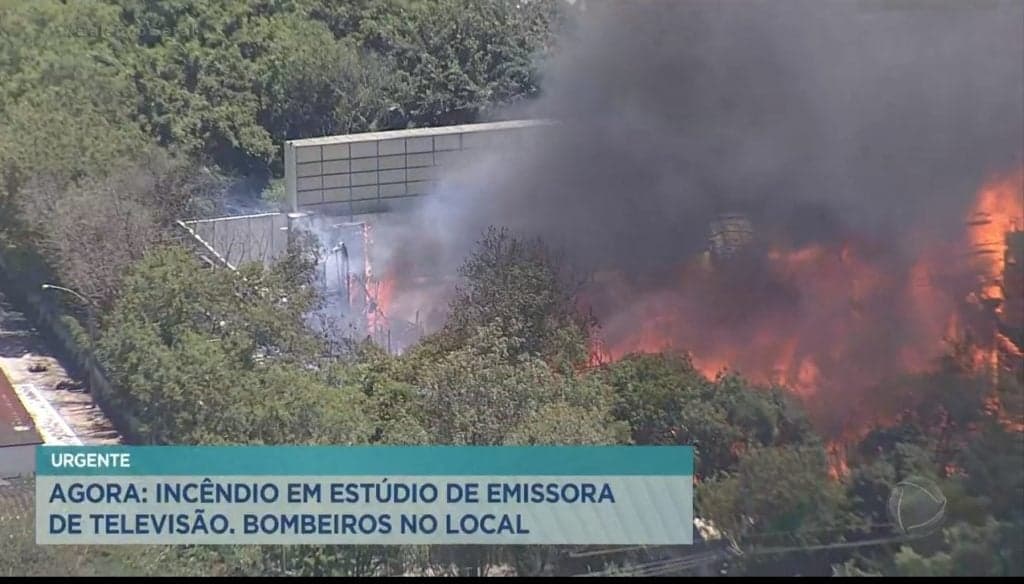 Vidente Chaline previu incêndio na Globo e vídeo de arrepiar prova