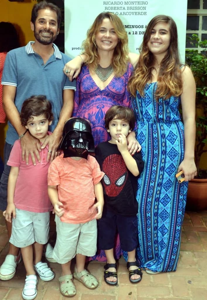 Claudia Abreu é mãe de 4 filhos e beleza dos herdeiros surpreende  - Foto Reprodução