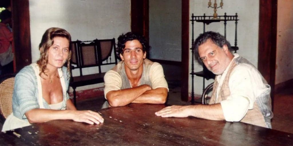 Elenco de O Rei do Gado têm atriz que se mat*u, ator que teve parte amputada na Record e outro que foi preso
