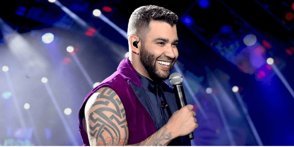 Gusttavo Lima ostenta moto de 65 mil, mas no passado foi trocado por ex que preferiu rapaz de moto; veja como ela está