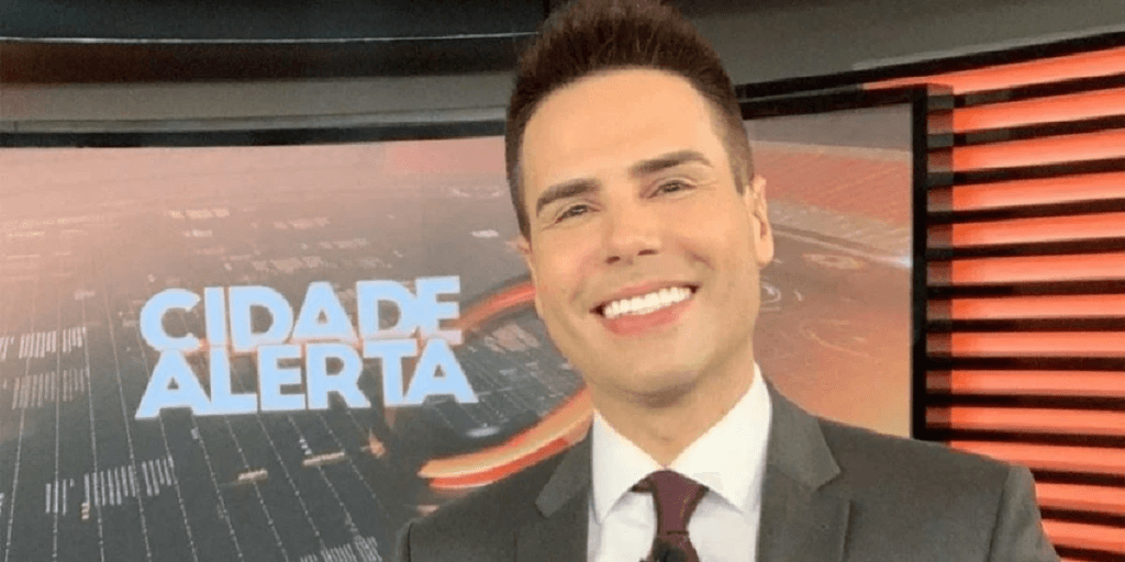 Recatado e menino de ouro, verdade sobre a vida íntima de Luiz Bacci da Record vai impactar você