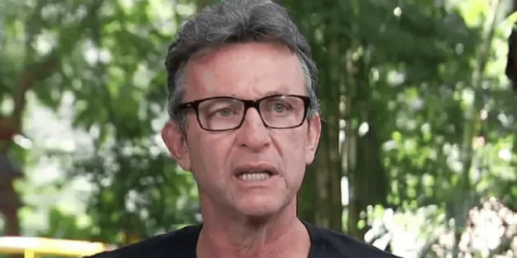 Neto contou que não gostou do que viu em sexo com esposa e confessou: "Minha ro** cresceu três centímetros"