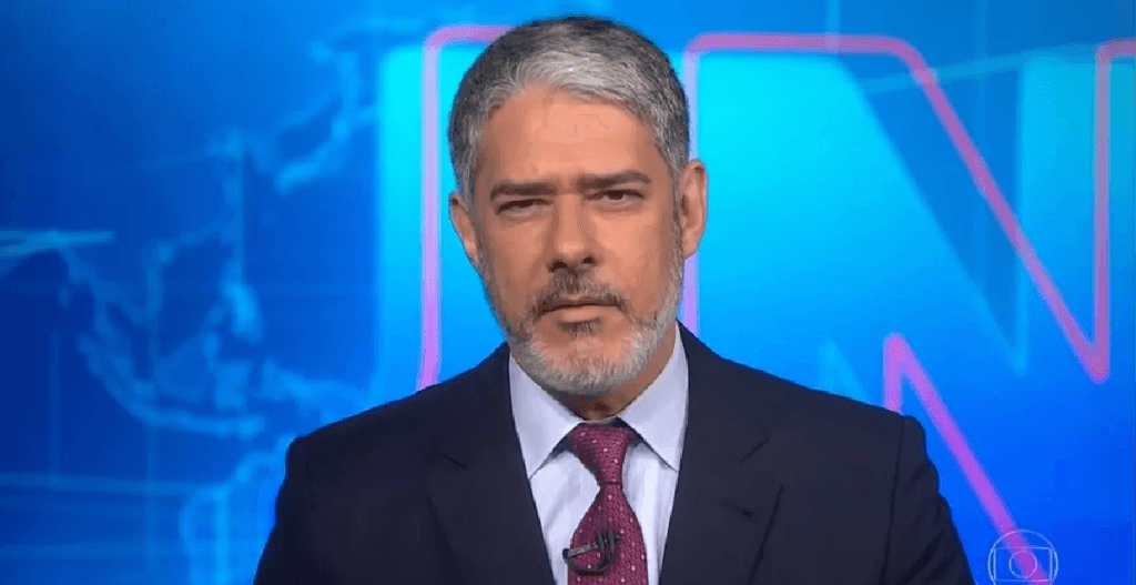 William Bonner se emocionou com notícia sobre o Jornal Nacional e segurou firme para não ir aos prantos