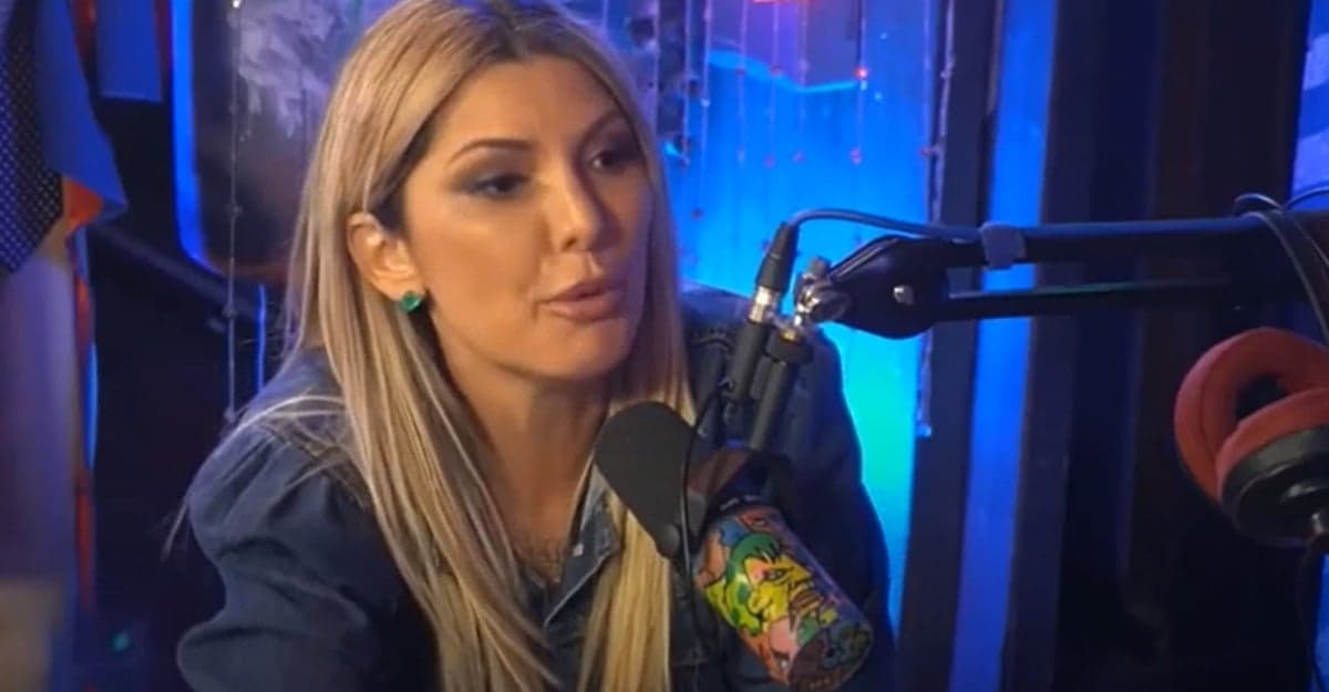 http://tvfoco.uai.com.br/wp-content/uploads/2015/05/Daniela-Mercury.jpg