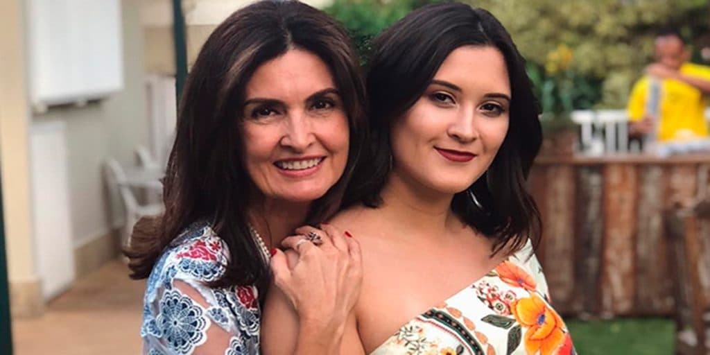 O que Bia Bonemer, filha de Fátima, tem feito que está causando espanto no público e virando falatório
