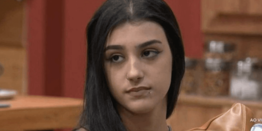 A Fazenda 14: Bia faz desabafo de partir o coração e revela atitudes e agressão do pai: "Batia"