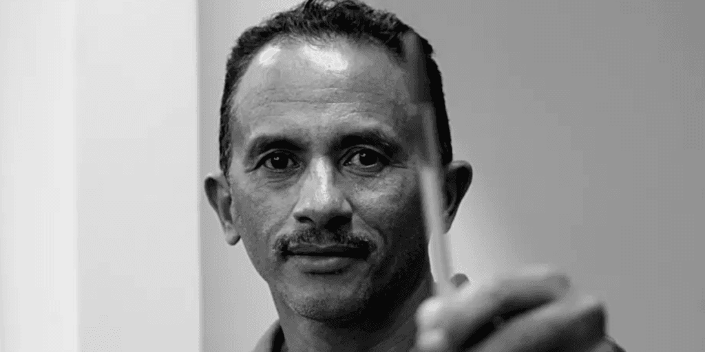 Lembra dele? Manoel Gomes, o Caneta azul, foi vítima de golpe milionário e como ele vive hoje surpreende