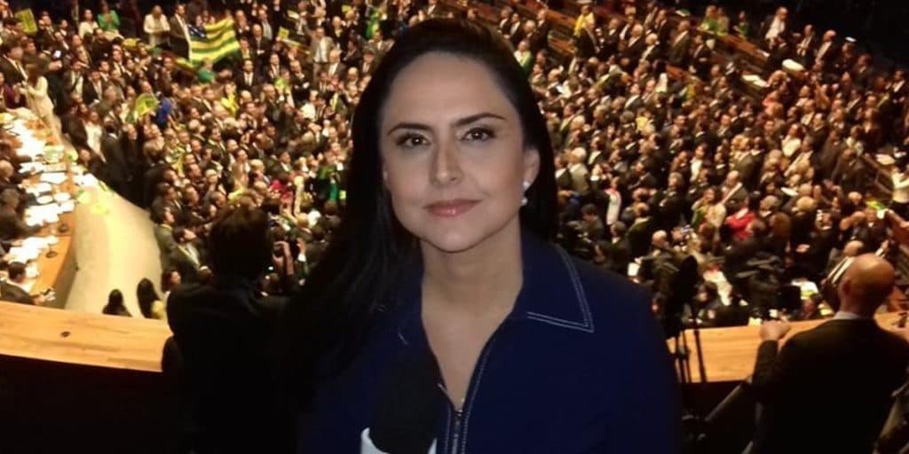 “Levei uma facada”, Carla Cecato, fora da Jovem Pan e da Record, expõe situação que passou e desabafa sobre sumiço