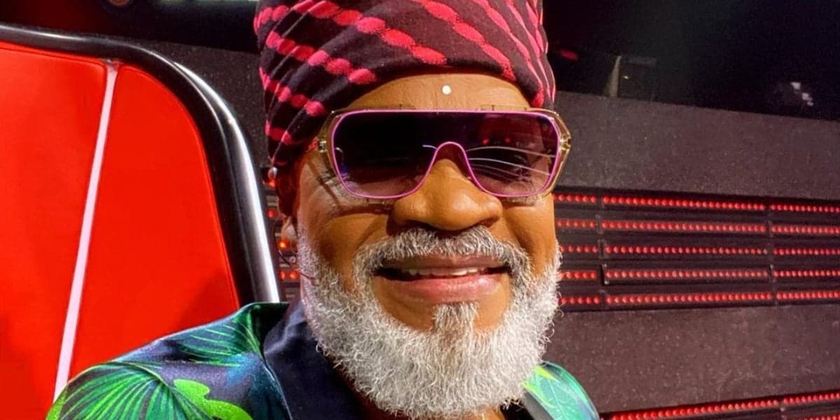 Carlinhos Brown no The Voice Brasil. (Foto: Reprodução / Globo) 