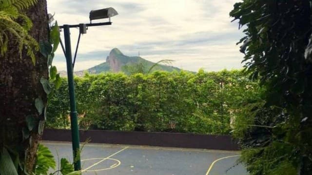 A mansão da atriz Carolina Dieckmann é tão linda e luxuosa, que sem dúvidas é uma das mais lindas do Brasil - Foto Reprodução A mansão da atriz Carolina Dieckmann é tão linda e luxuosa, que sem dúvidas é uma das mais lindas do Brasil - Foto Reprodução