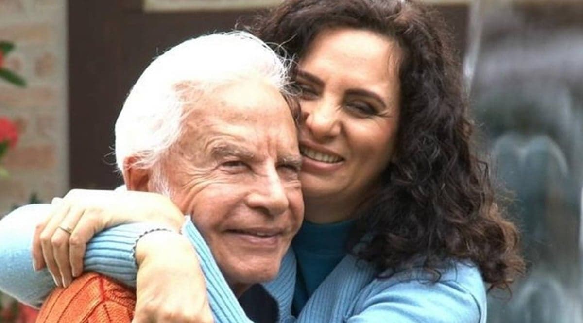 Cid Moreira é casado com Fátima, 37 anos mais nova do que ele Cid Moreira é casado com Fátima, 37 anos mais nova do que ele