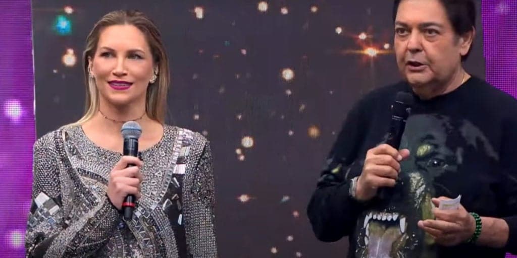 Anne Lottermann ouve rapaz falando sobre relação na Band e "interrompe" Faustão com recado: "Não é pra mim"