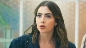 A atriz Jade Picon em cena de Travessia