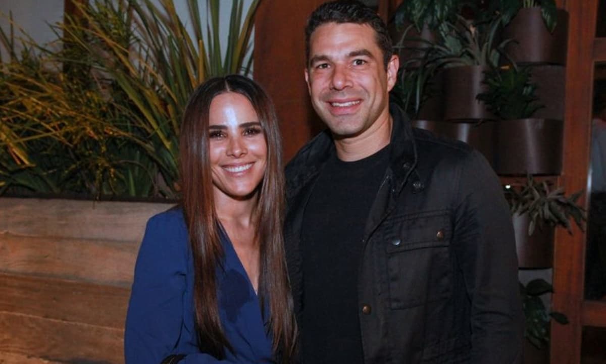 http://tvfoco.uai.com.br/wp-content/uploads/2015/05/Daniela-Mercury.jpg