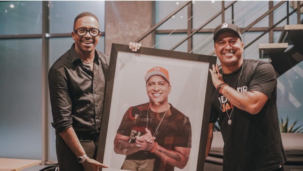 Mumuzinho passa a empresariar Mar.iana e Renato da Rocinha pela MMZ Music