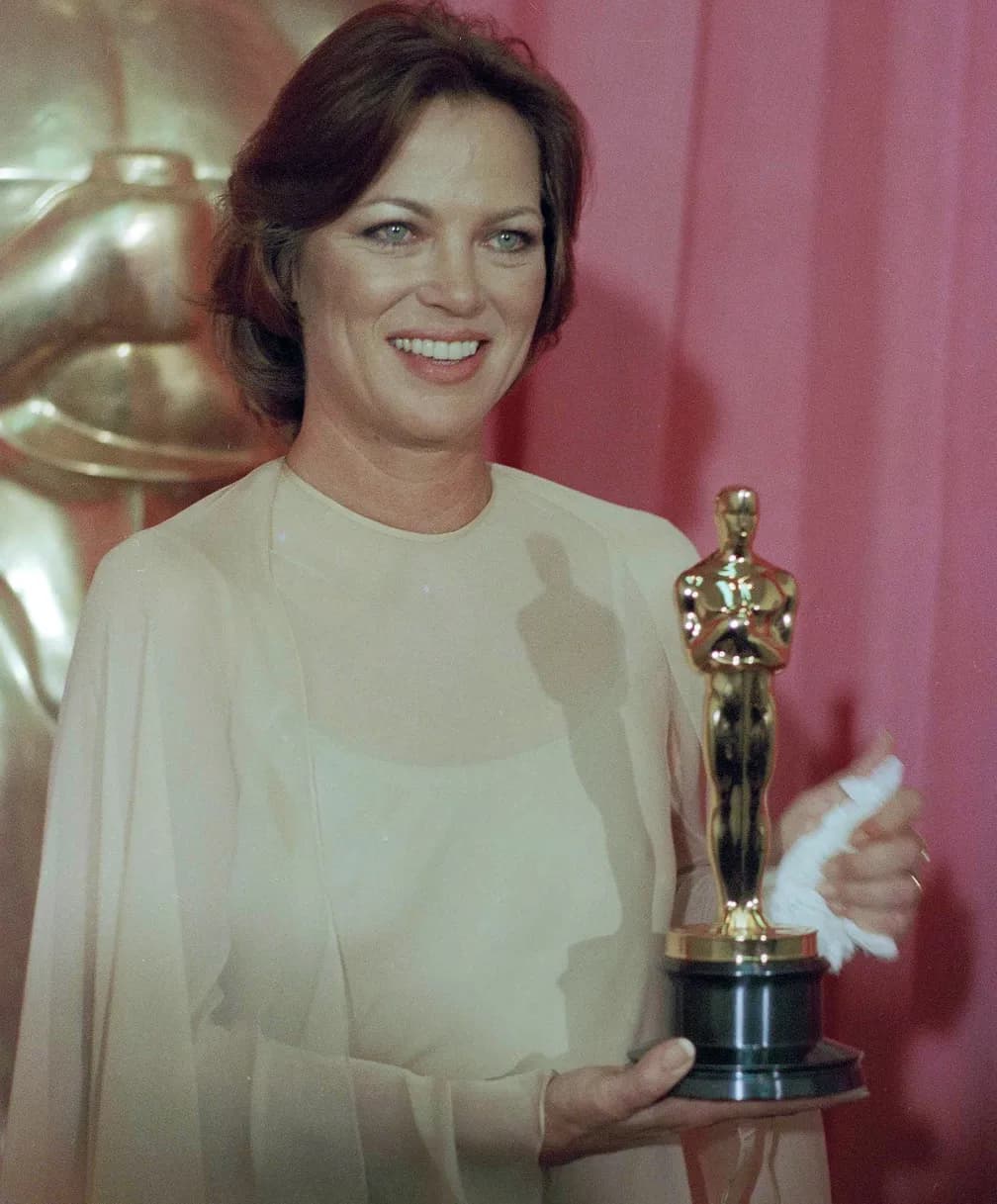 Atriz Louise Fletcher em 1976 (Foto: Reprodução)