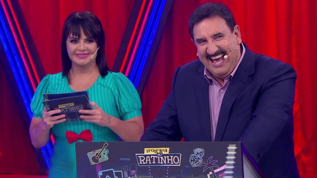 http://tvfoco.uai.com.br/wp-content/uploads/2015/05/Daniela-Mercury.jpg