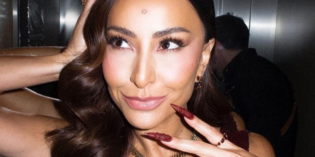 Sabrina Sato, após suposta separação, tem foto com ator e deixa público intrigado: “Vamos”