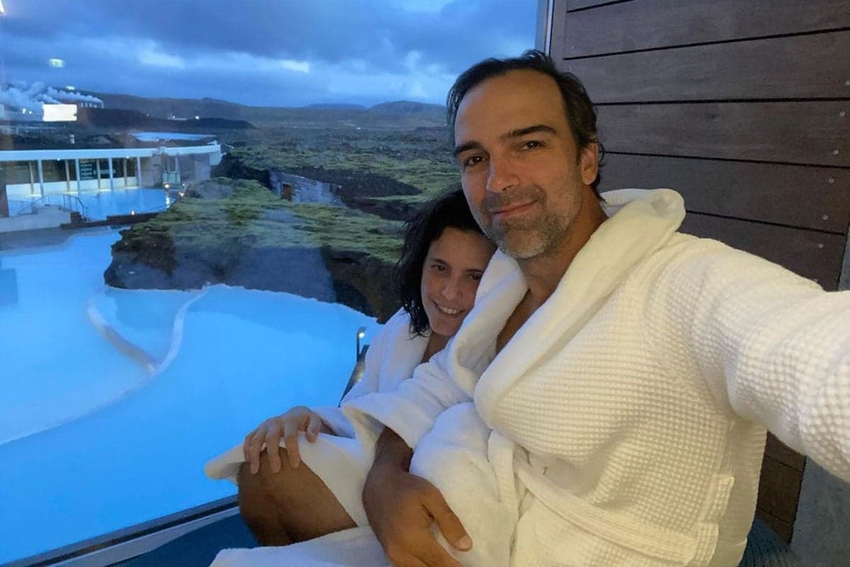 O apresentador Tadeu Scmidth, da Globo, é casado com uma das mulheres mais lindas do Brasil - Foto Reprodução
