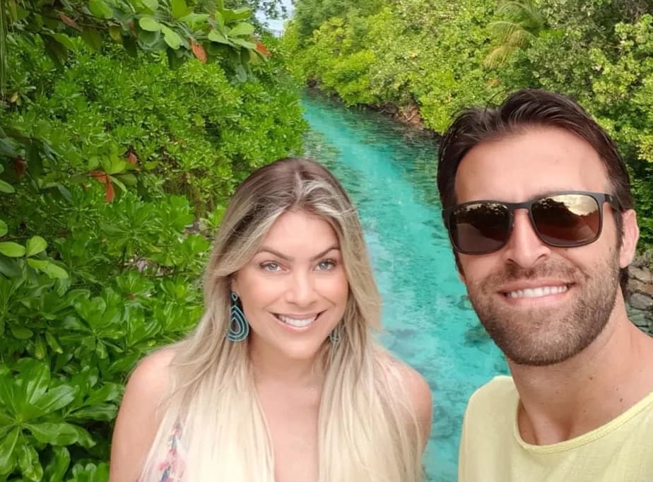 Renata Fan, da Band, recebe declaração de amor, e compartilha divulgando a identidade da sua paixão para todos  - Foto Reprodução