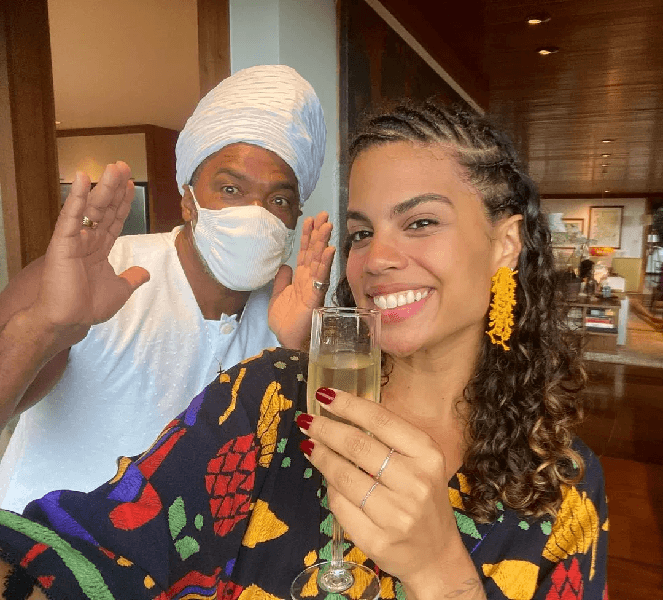 Carlinhos Brown e filha, Clara Buarque (Foto: Divulgação)