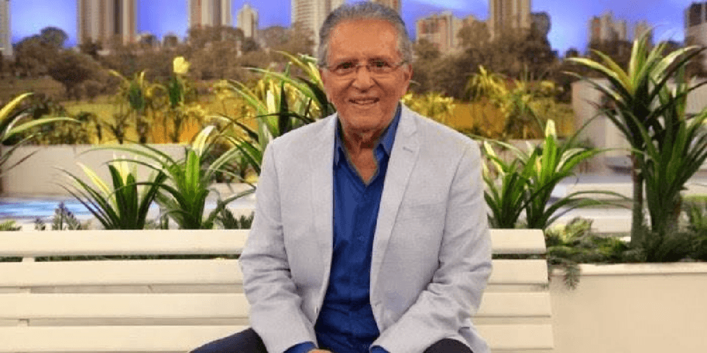 Carlos Alberto reúne pessoal e faz reunião comunicando novo trabalho longe do SBT: "Recebo o convite"