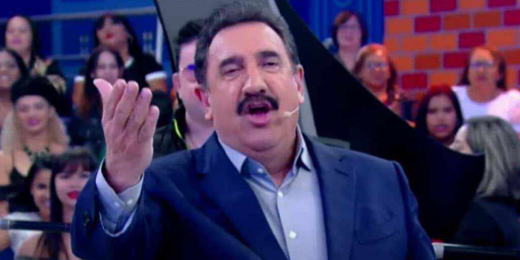 Plano da Record vira fracasso no horário nobre e faz Ratinho ressuscitar no SBT: Audiências 28/12