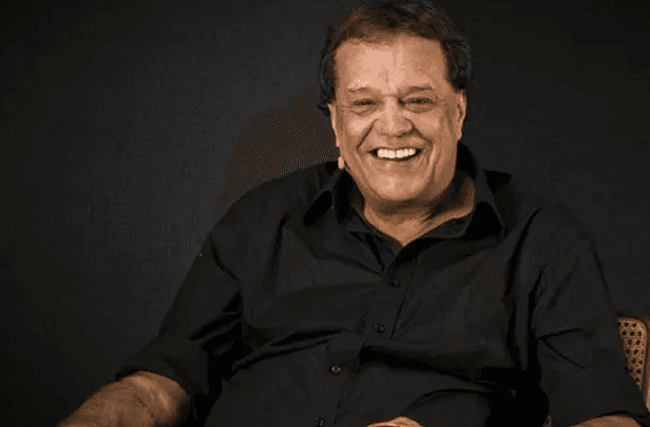 O famoso da Globo, Dennis Carvalho,  anos 75 anos, está internado no Copa Star, em estado gravíssimo e luta pela vida  - Foto Reprodução