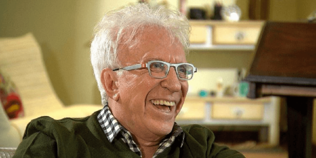 Moacyr Franco acabou com velório do pai de famoso e o que ele fez acabou sendo entregue em detalhes