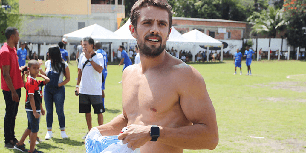 Após separação, Rafael Cardoso toma decisão que ninguém esperava e confessa: "Estou"