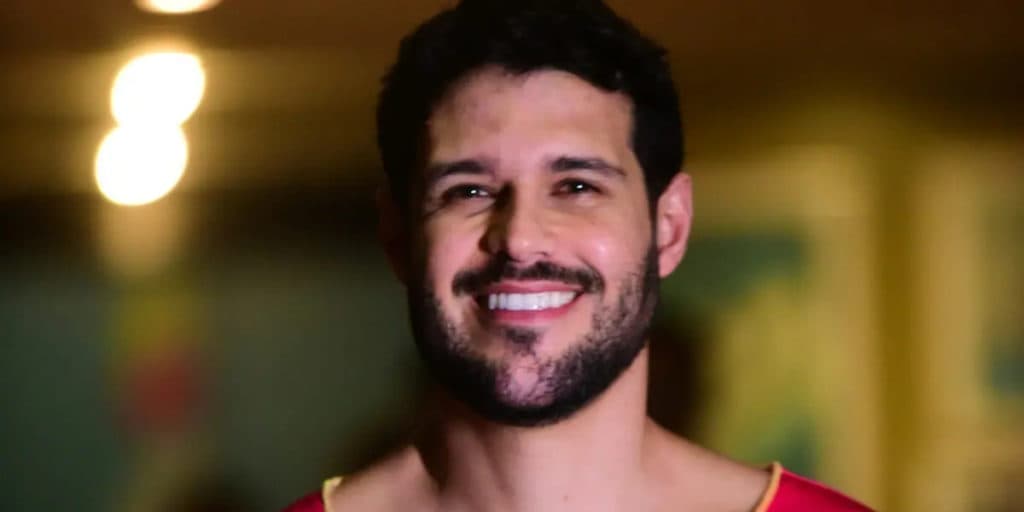 Rodrigo Mussi, ex-BBB, é flagrado em quarto escuro de sex* e confessa que pegou tudo: "Zerei aqui"