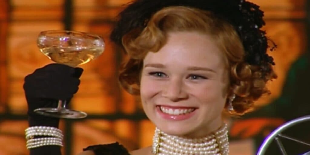 Chocolate com Pimenta - Ana Francisca samba na cara de Olga após se vingar: “Minha vez de rir”