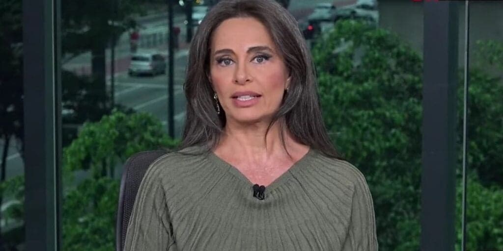 http://tvfoco.uai.com.br/wp-content/uploads/2015/05/Daniela-Mercury.jpg