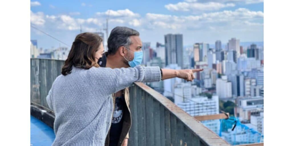 Catia Fonseca faz um tour exclusivo pelo Edifício Copan