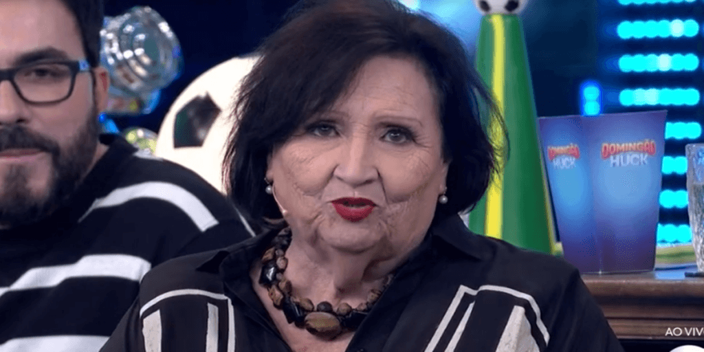Dona Déa fez o que ninguém teve coragem de fazer no Domingão da Globo: "Botei numa rabuda"
