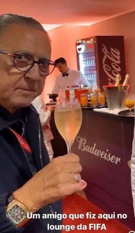 Galvão Bueno surgiu usando relógio de valor milionário (Foto: Reprodução)