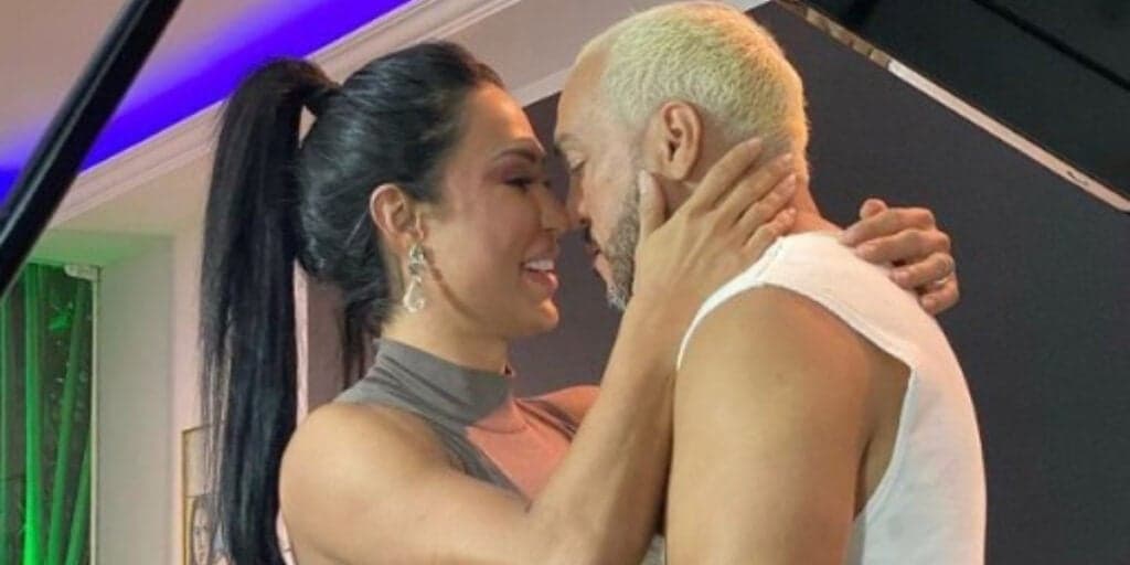 Ex de Belo afirmou que Gracyanne Barbosa foi amante do cantor e musa rebateu expondo mais uma mulher
