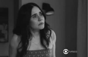 Bomba em Travessia - Guida (Alessandra Negrini) morre após descobrir doença rara? Final da personagem será modificado (Foto: Reprodução / Globo / Montagem TV Foco) Bomba em Travessia - Guida (Alessandra Negrini) morre após descobrir doença rara? Final da personagem será modificado (Foto: Reprodução / Globo / Montagem TV Foco)