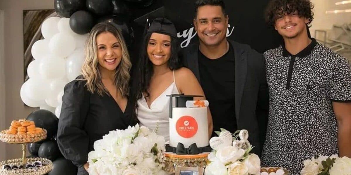Camilly Victória, filha de Carla Perez e Xanddy, se forma (Foto Reprodução/ Nicolle Amboni)