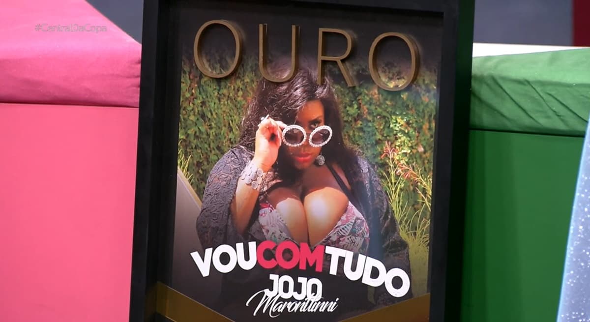 Jojo Todynho discos de ouro, platina e diamante duplo por suas conquistas musicais (Foto: Reprodução / TV Globo)