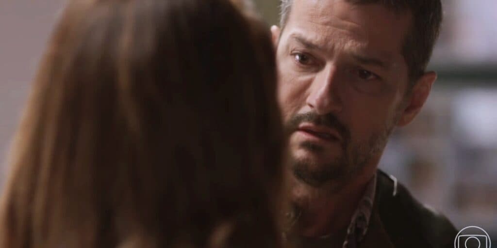 Cara e Coragem - Moa vai ao chão com revelação estarrecedora de Pat na reta final da novela