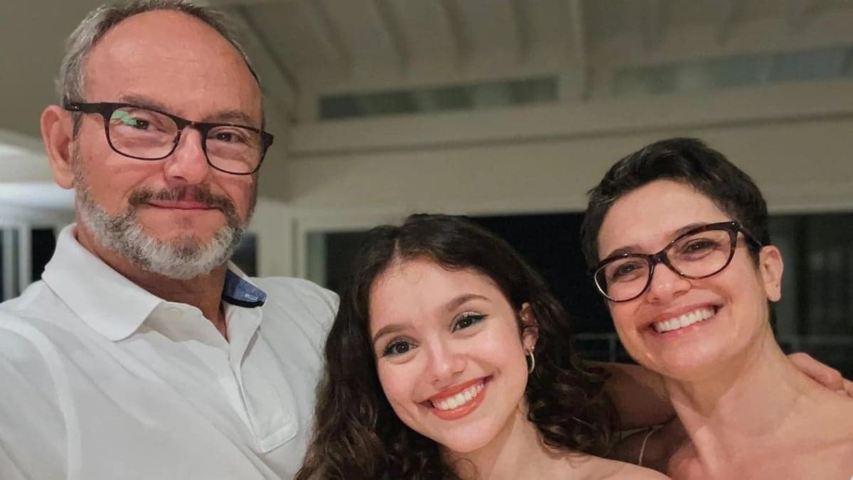 Ernesto Paglia, Sandra Annenberg e a filha, Elisa (Foto: Reprodução)