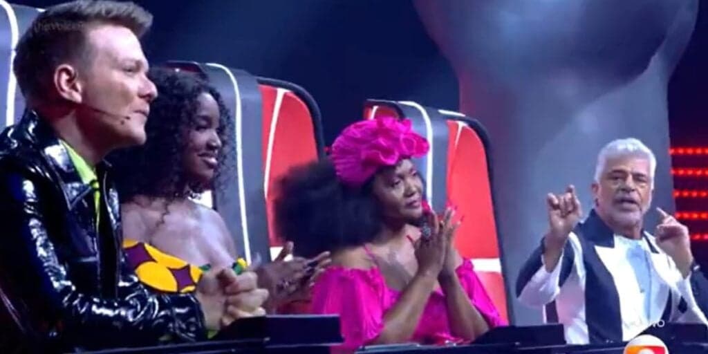 Lulu Santos interrompe Teló no The Voice e embarga a voz com apelo na Globo: "Nos envergonha a alma"