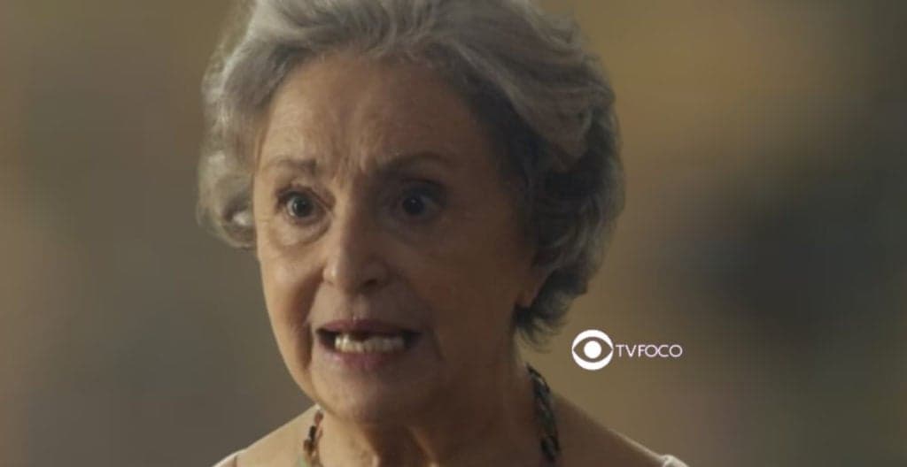 Travessia -  Segredo bombástico de Tia Cotinha vem à tona e revelação chocante promete movimentar a trama