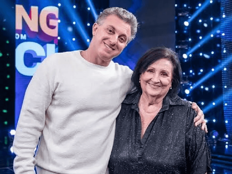 http://tvfoco.uai.com.br/wp-content/uploads/2015/05/Daniela-Mercury.jpg http://tvfoco.uai.com.br/wp-content/uploads/2015/05/Daniela-Mercury.jpg