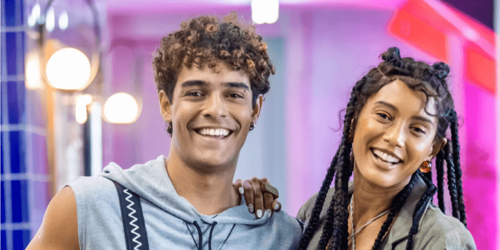 Gay, ator de ‘Cara e Coragem’ assume relação com outro astro da Globo e os dois surgem aos beijos