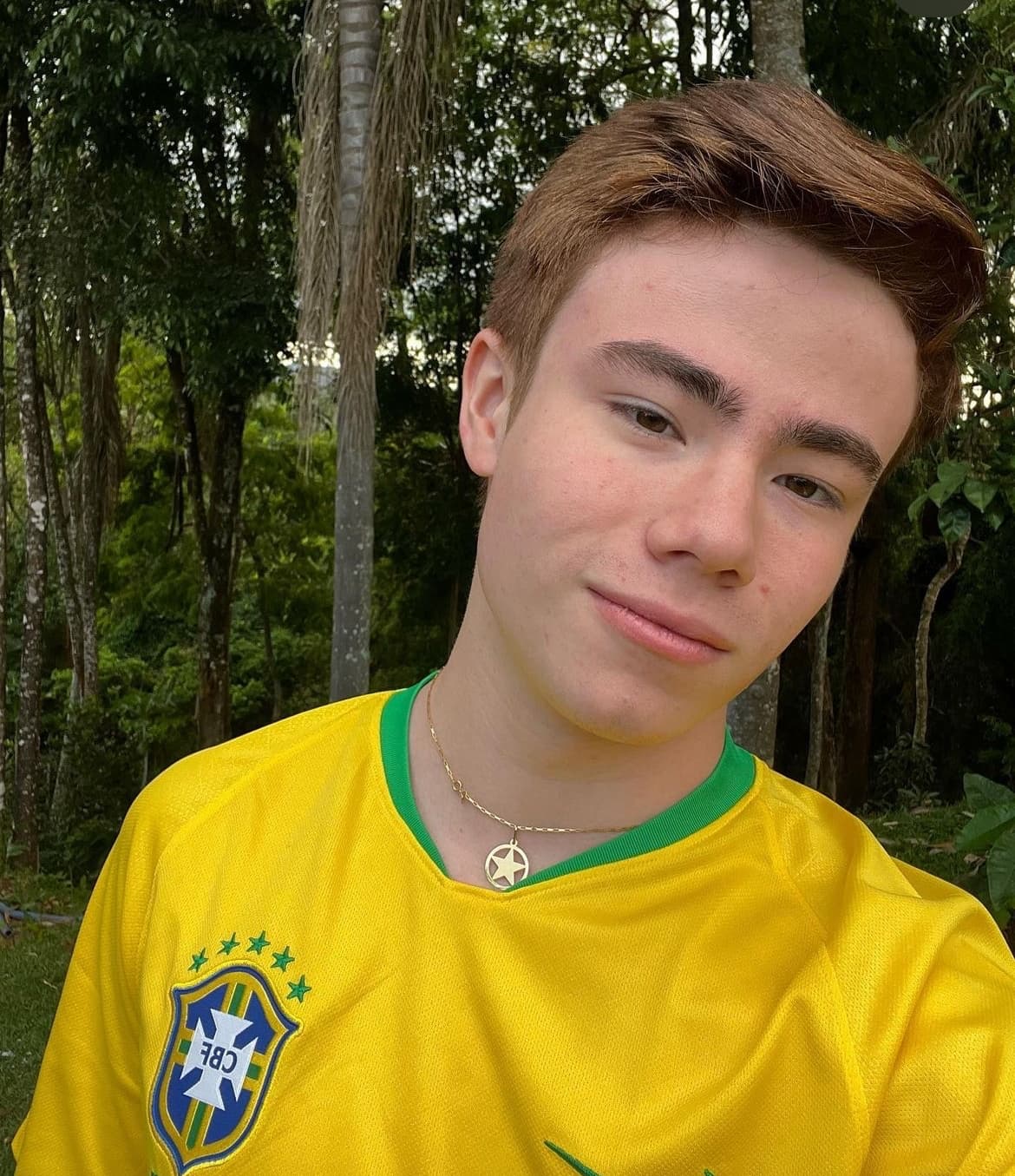 O famoso Matheus Ueta, que apresentou o programa Bom Dia & Cia, do SBT, cresceu e está completamente irreconhecível  - Foto Reprodução Instagram